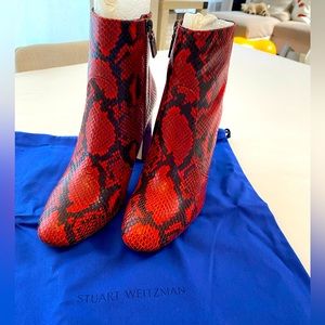 Gorgeous designer boots